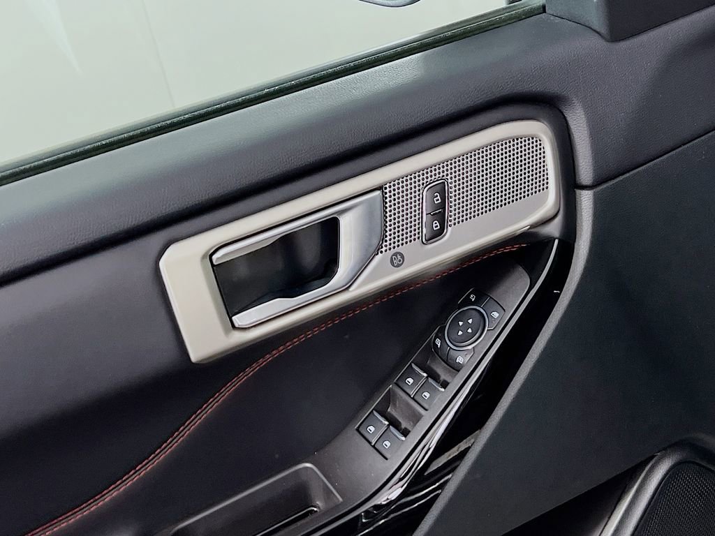 Used 2023 Ford Explorer ST-Line w/ Class IV Trailer Tow Package image 17