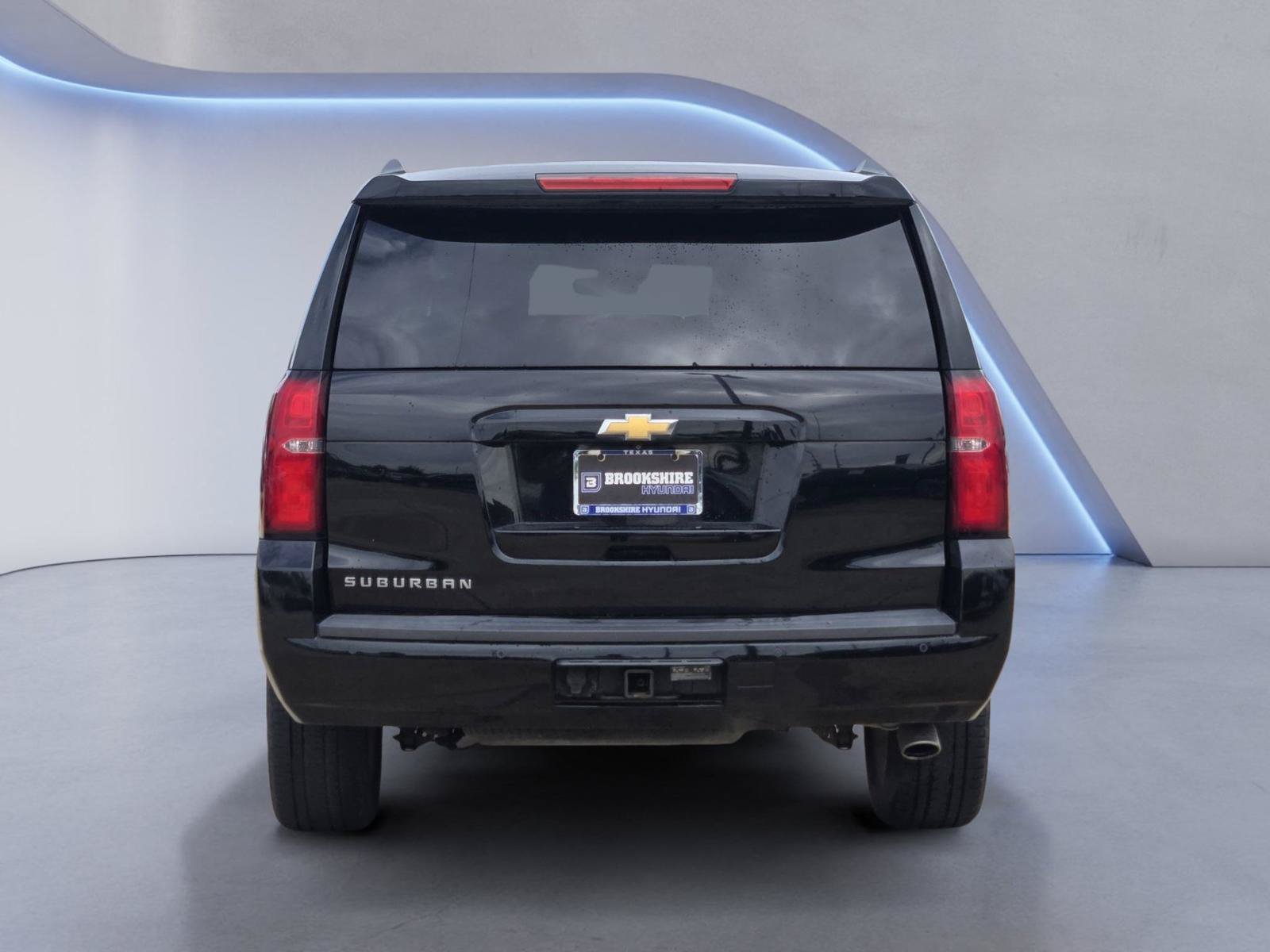 Used 2016 Chevrolet Suburban LS w/ Enhanced Driver Alert Package RWD image 7