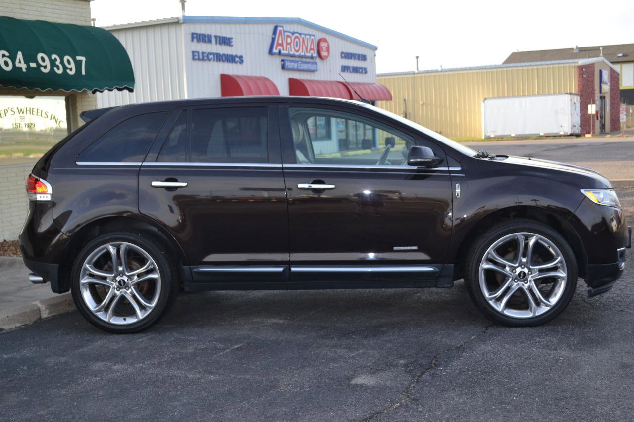 Used 2015 Lincoln MKX AWD w/ Equipment Group 102A image 11