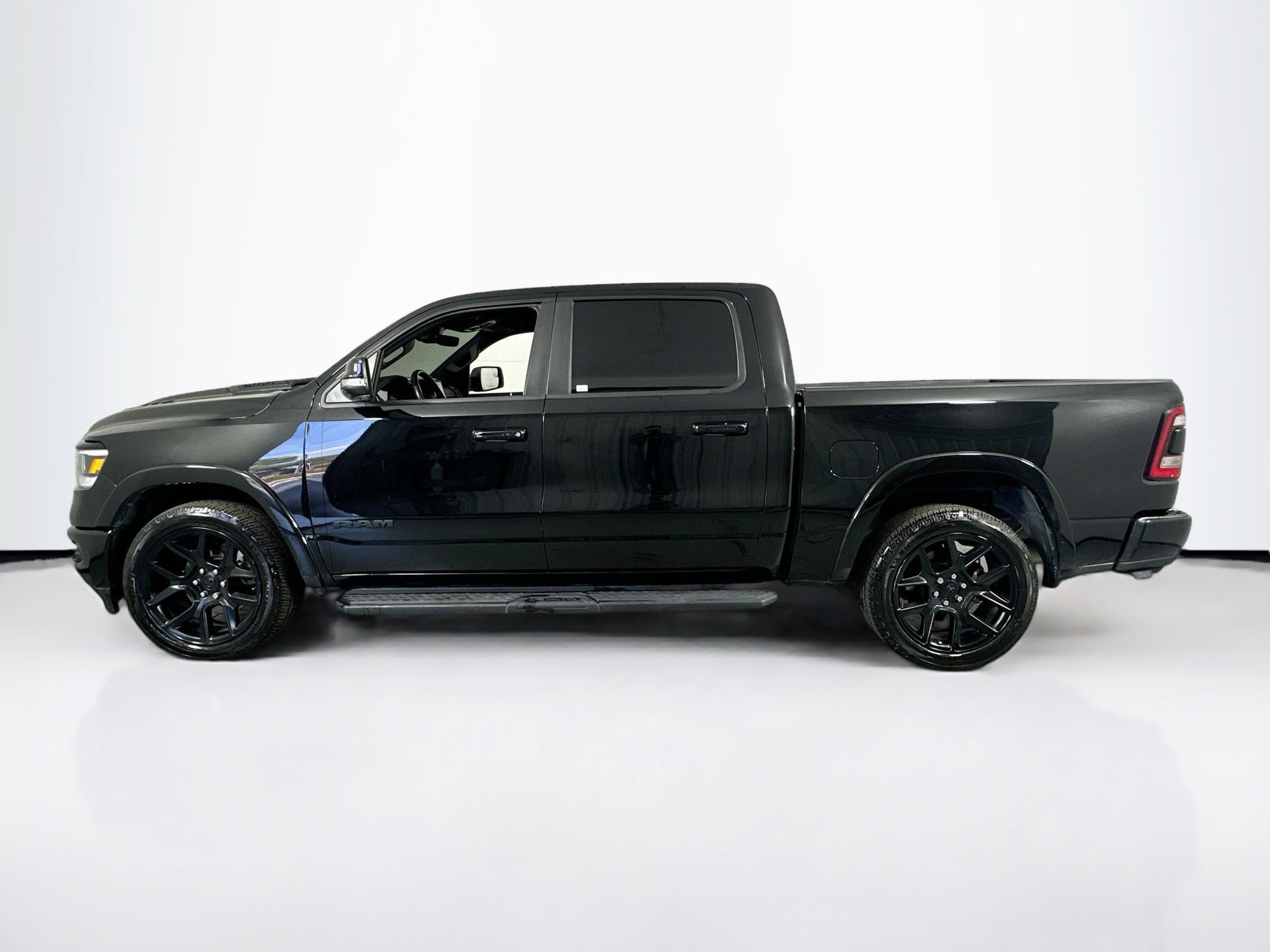 Used 2022 RAM 1500 Laramie RWD image 8