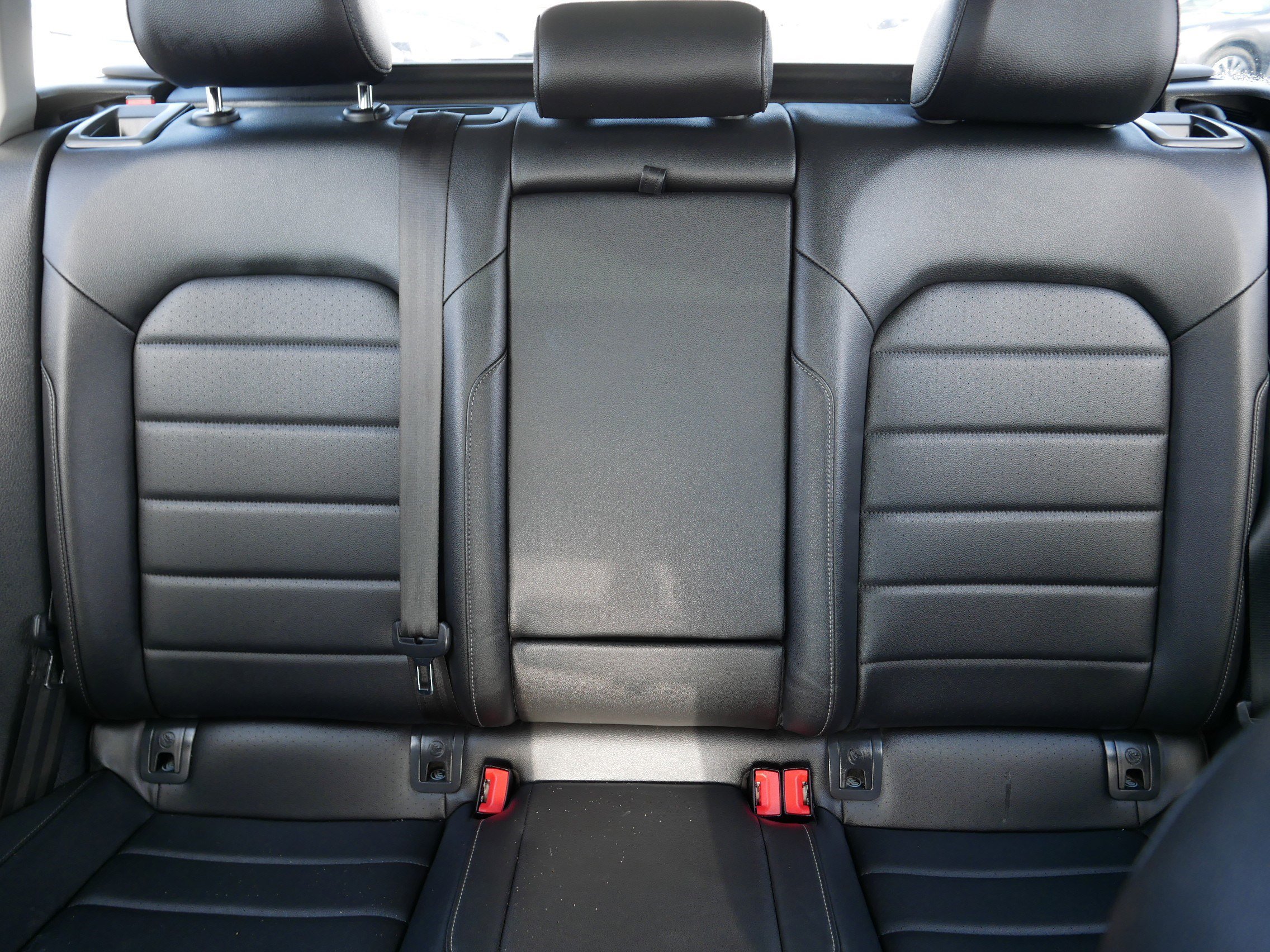 Used 2017 Volkswagen Golf SEL image 13