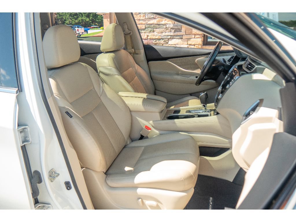 Used 2019 Nissan Murano SL w/ SL Technology Package AWD/4WD image 16