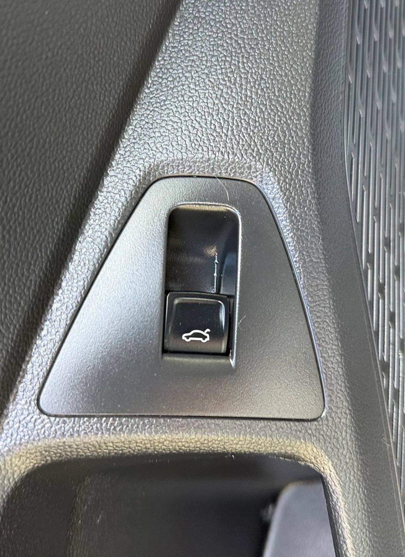 Used 2020 Volkswagen Jetta S FWD image 25