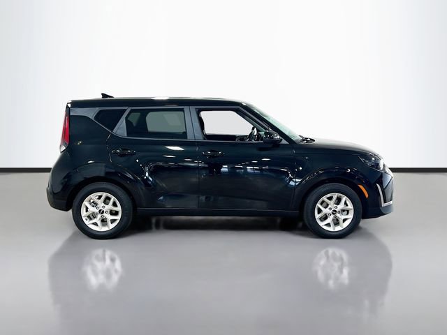 Certified 2025 Kia Soul LX image 8