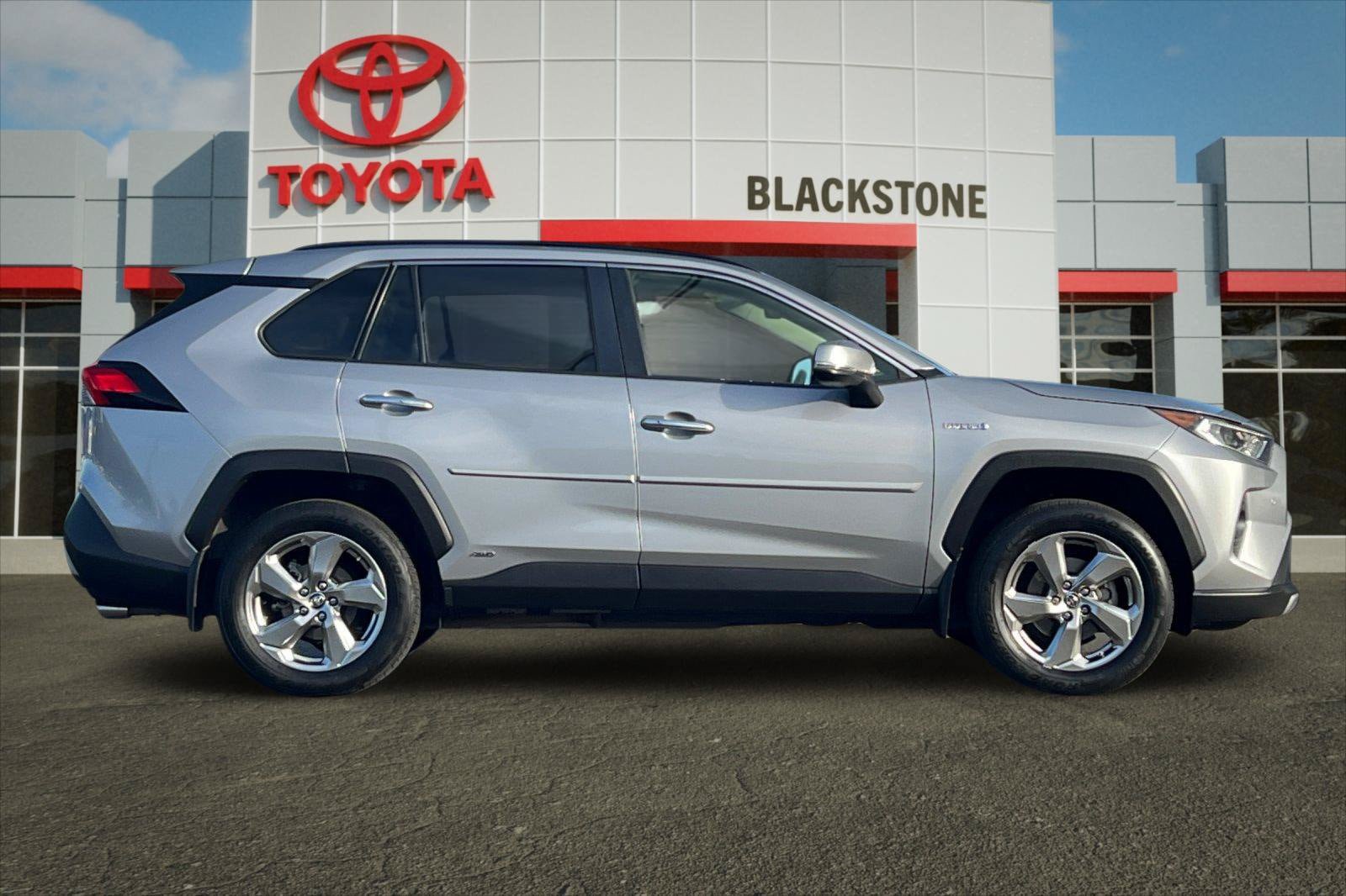 Certified 2019 Toyota RAV4 Limited w/ Carpet Mat Package AWD/4WD image 2