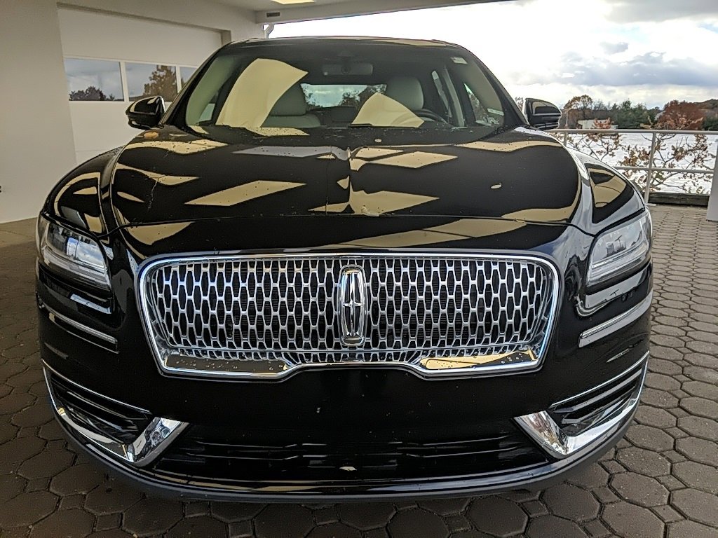 Used 2019 Lincoln Nautilus Select video 2