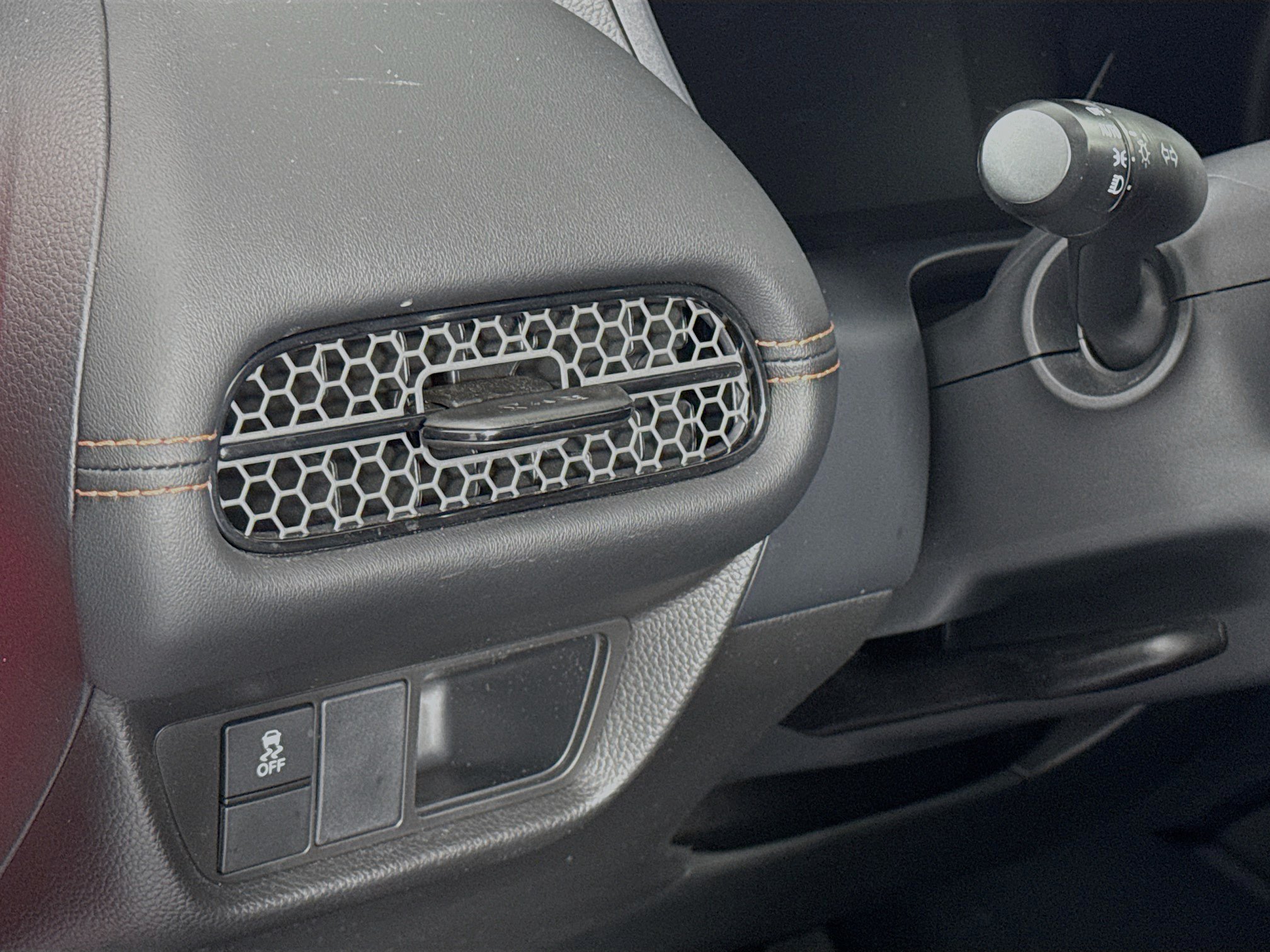 Certified 2024 Honda HR-V Sport image 10