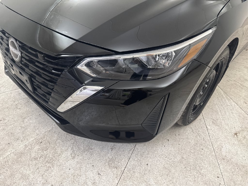 Used 2024 Nissan Sentra S w/ Lighting Package FWD image 18