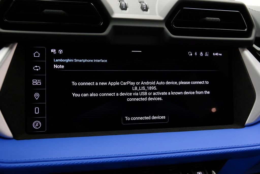 Used 2025 Lamborghini Urus SE AWD/4WD image 43