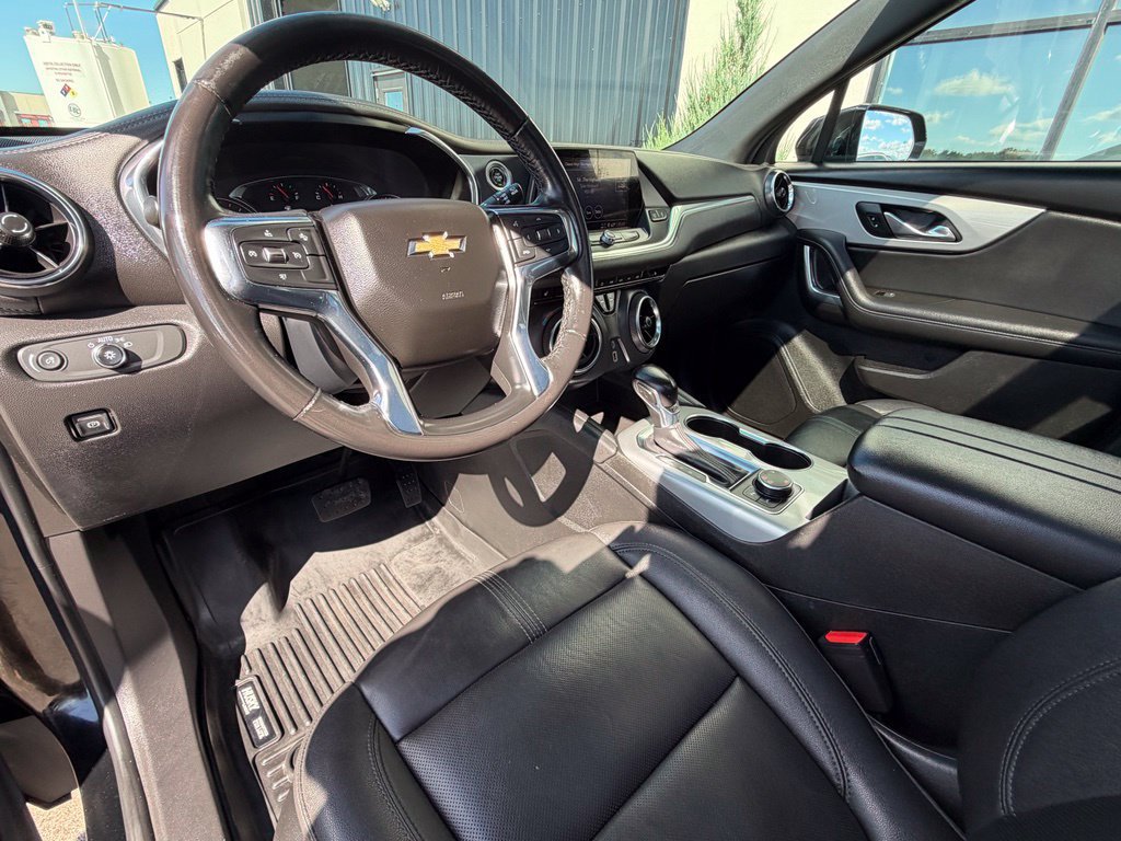 Used 2022 Chevrolet Blazer LT w/ LPO, Black Grille Bar Package AWD/4WD image 12