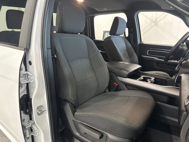 Used 2024 RAM 2500 Big Horn w/ Night Edition AWD/4WD image 33