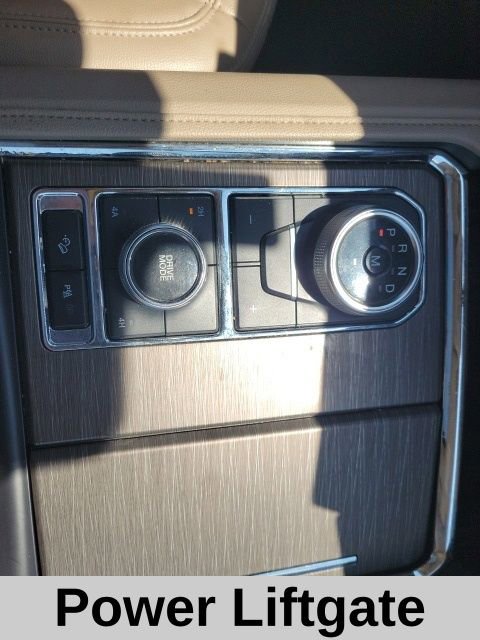 Used 2024 Ford Expedition Limited image 9