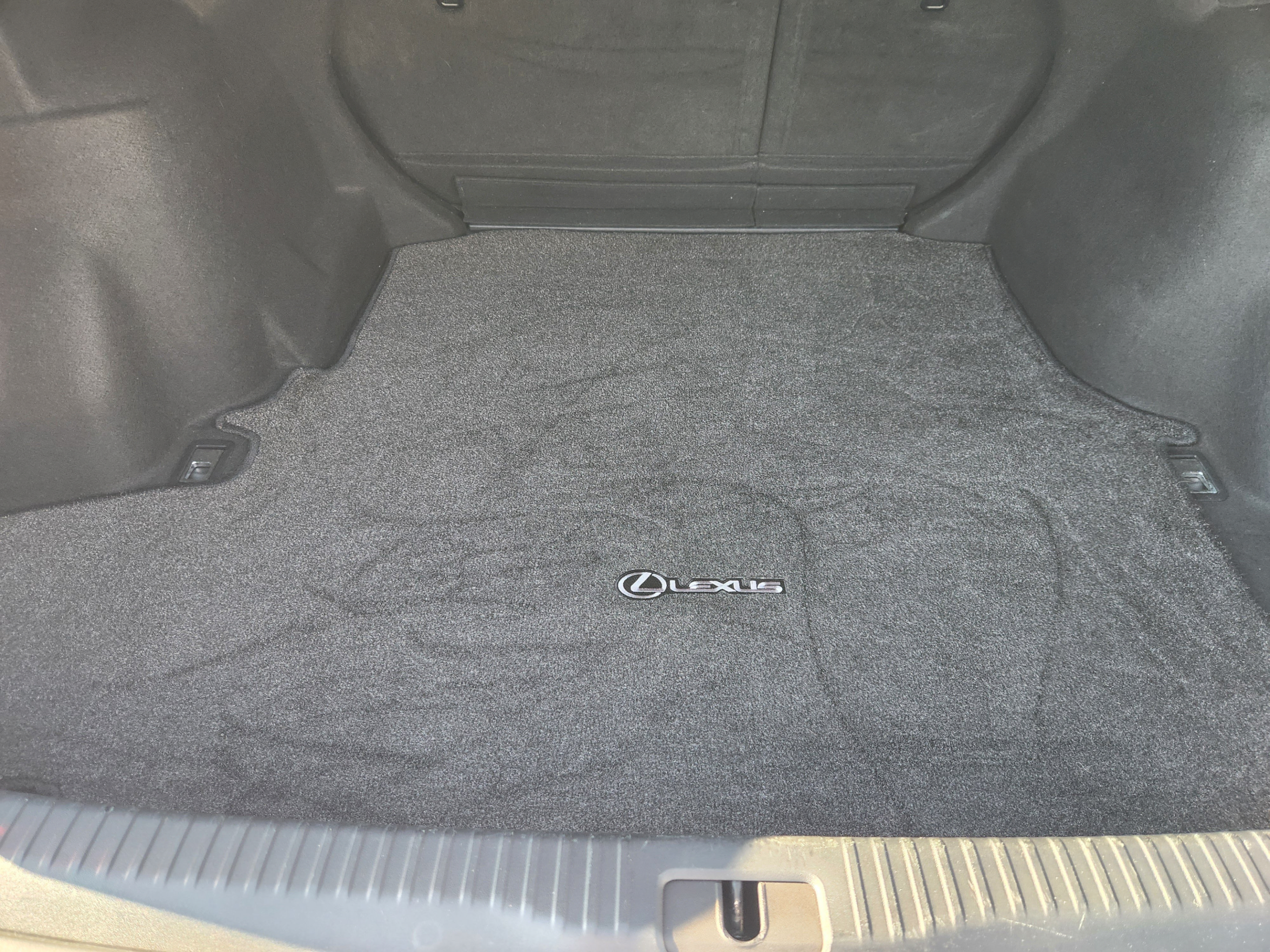 Used 2015 Lexus IS 250 w/ F-Sport Package RWD image 31