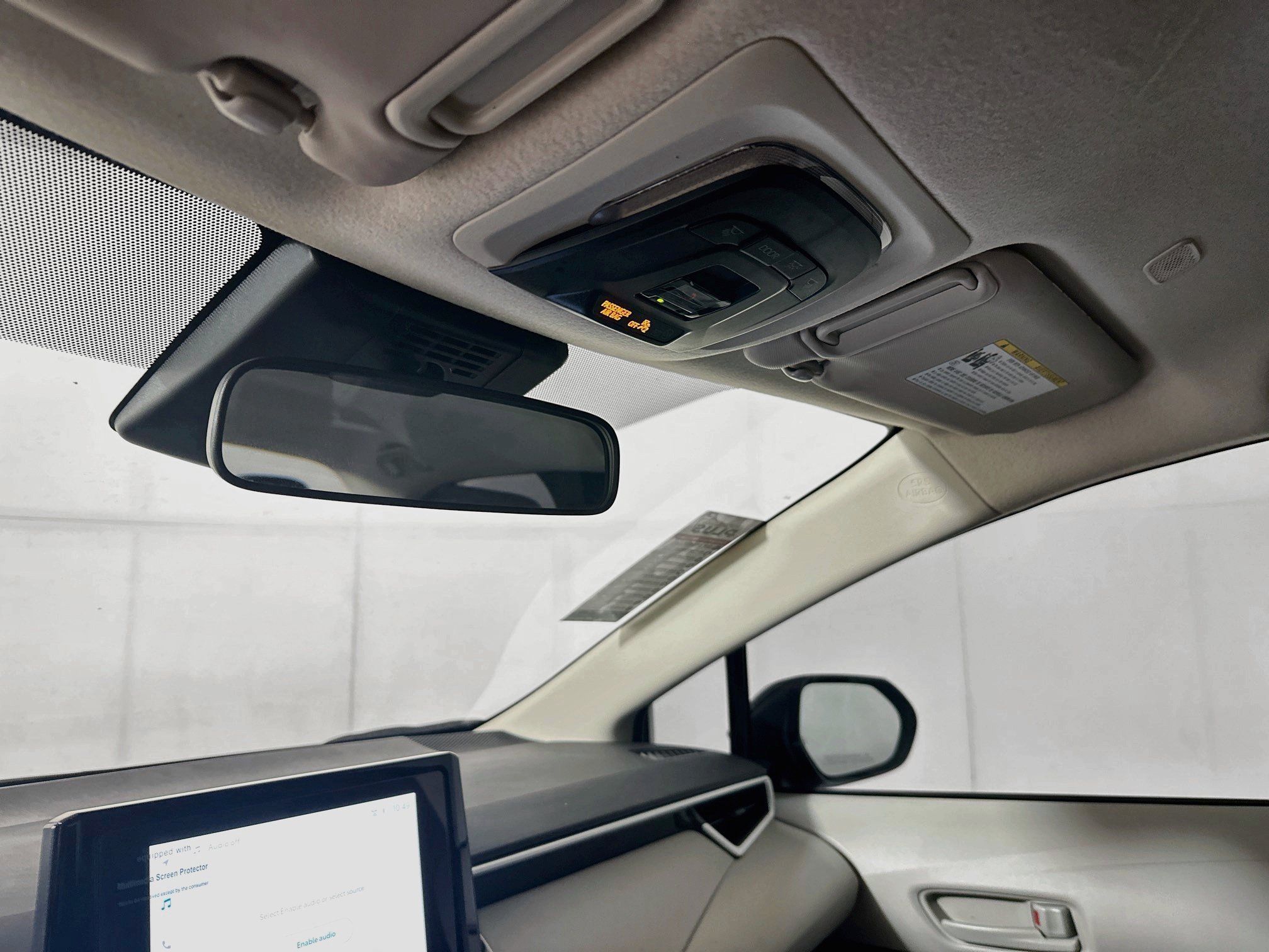 Used 2025 Toyota Corolla LE FWD image 18