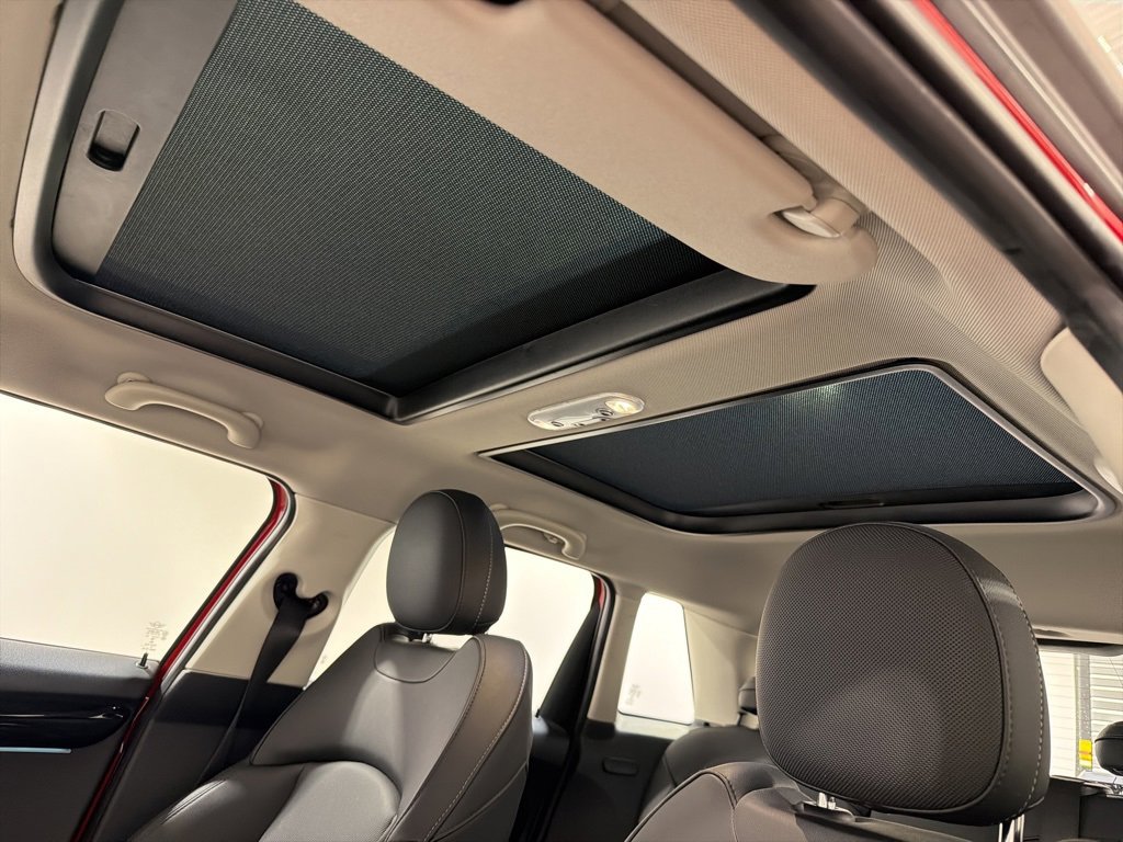 Used 2023 MINI Cooper S image 19