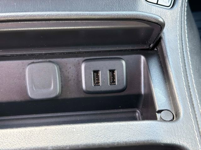 Used 2019 Chevrolet Suburban Premier image 33