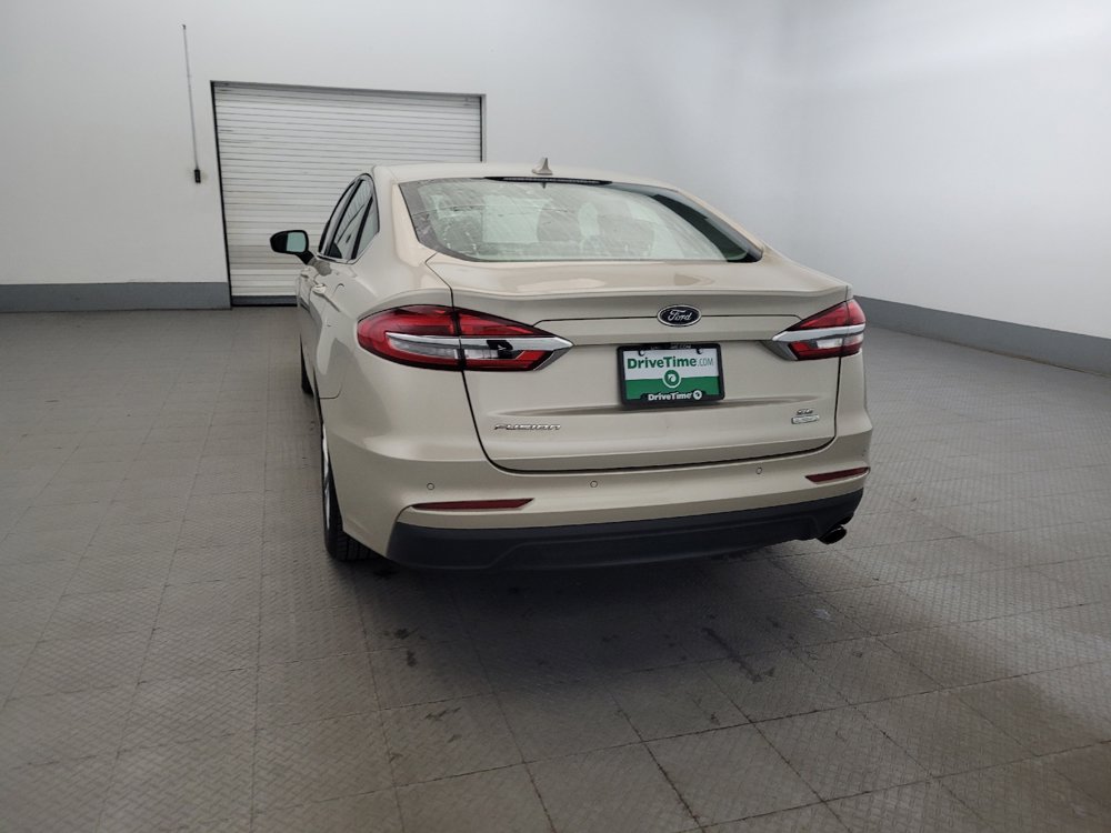 Used 2019 Ford Fusion SE FWD image 6