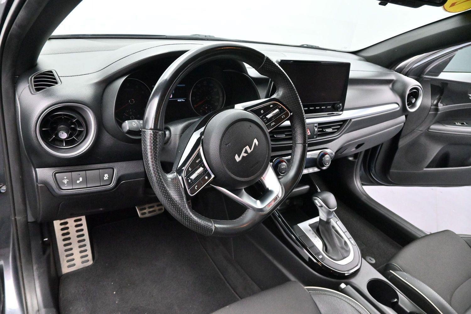 Used 2022 Kia Forte GT-Line FWD image 14