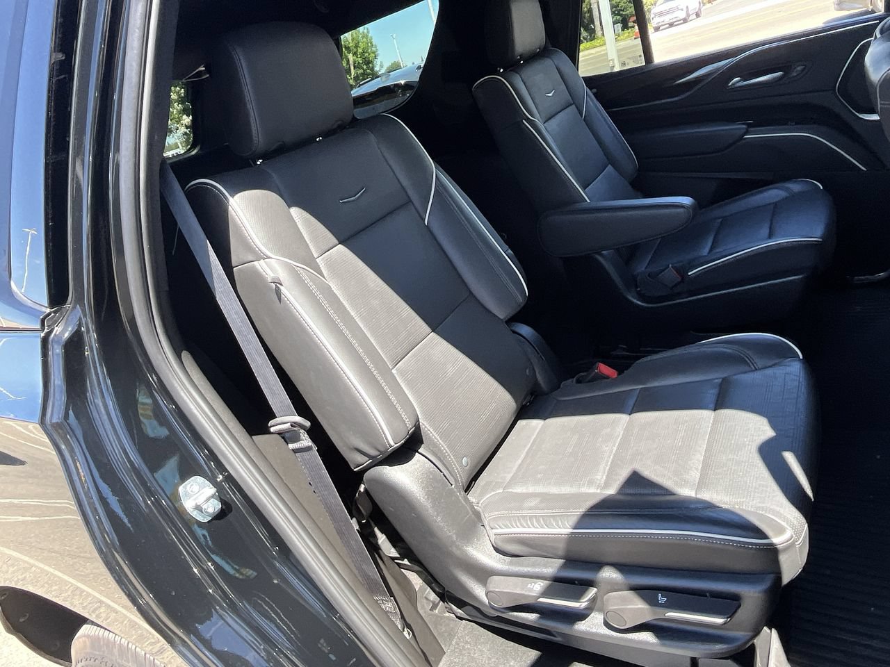Used 2024 Cadillac Escalade Sport AWD/4WD image 27