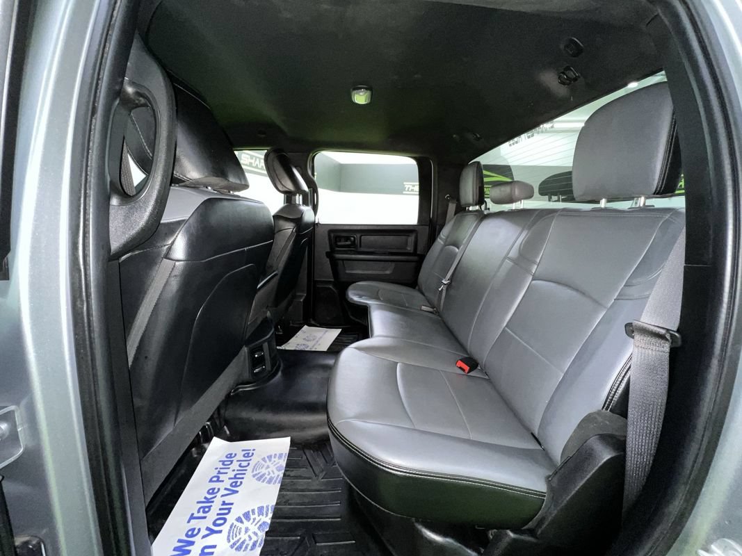 Used 2022 RAM 3500 Tradesman RWD image 26