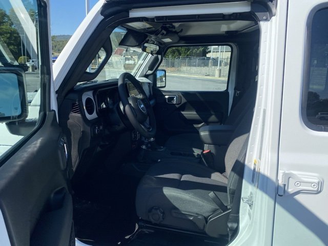 New 2025 Jeep Gladiator Willys image 15