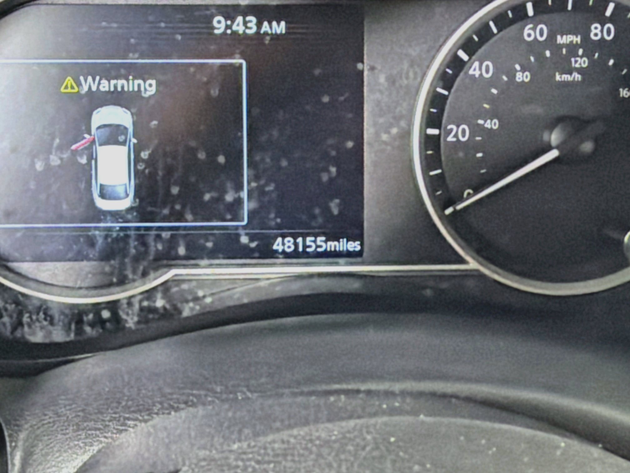 Used 2024 Nissan Versa SR FWD image 18