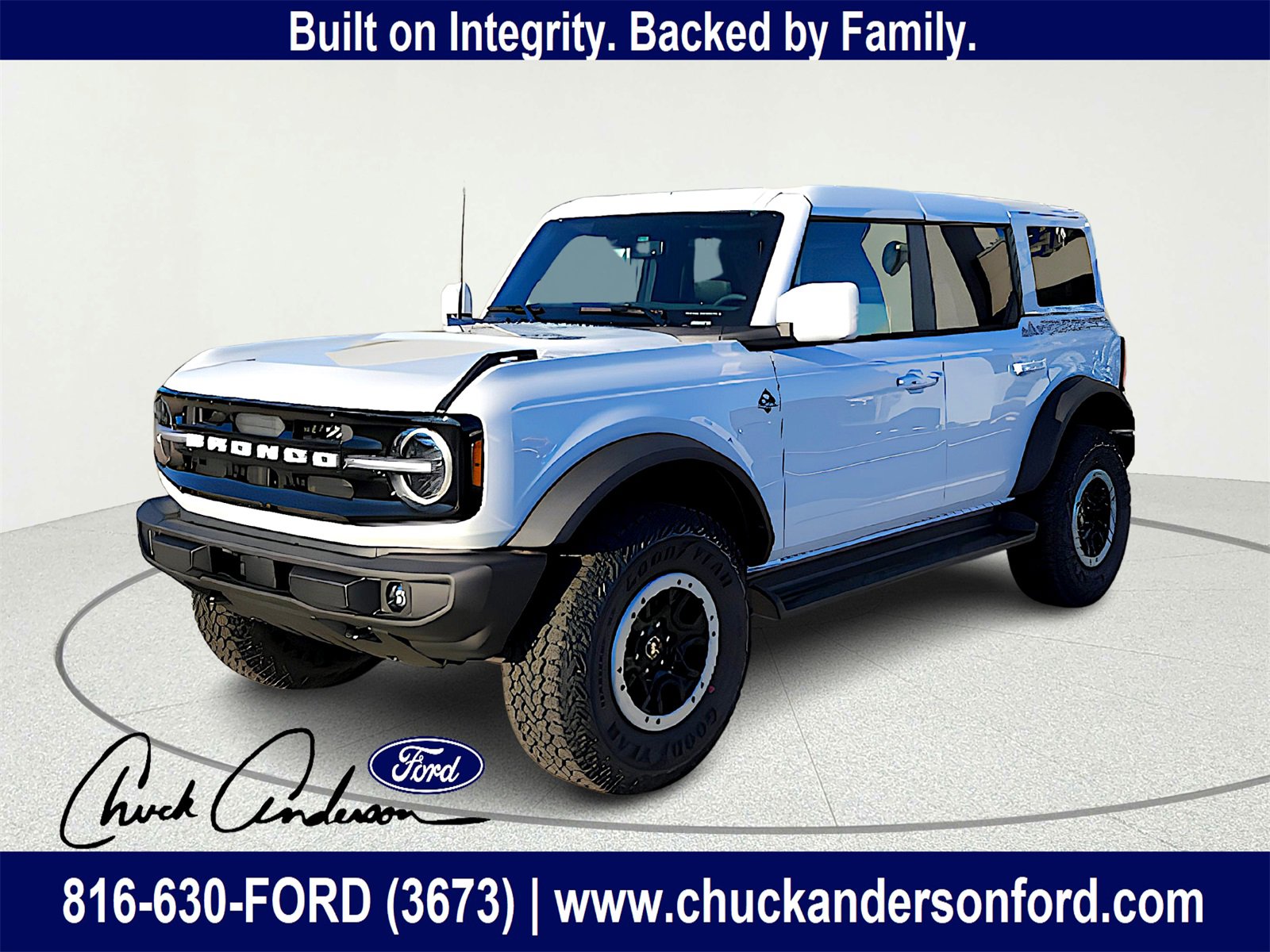New 2025 Ford Bronco Outer Banks w/ Sasquatch Package image 2