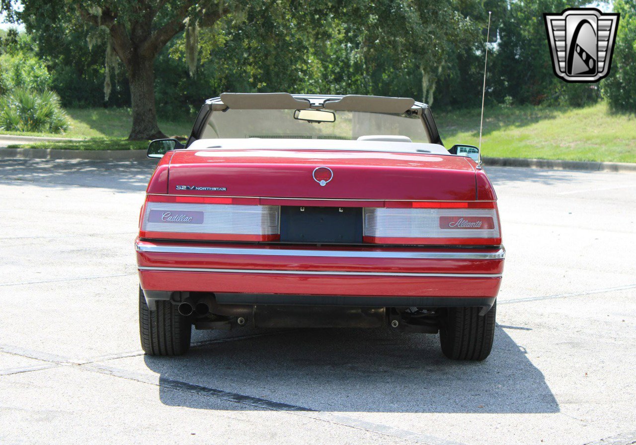 Used 1993 Cadillac Allante image 5