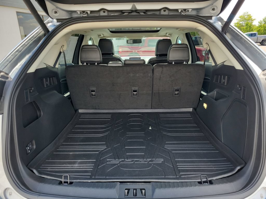 Used 2024 Ford Edge Titanium w/ Equipment Group 301A AWD/4WD image 8