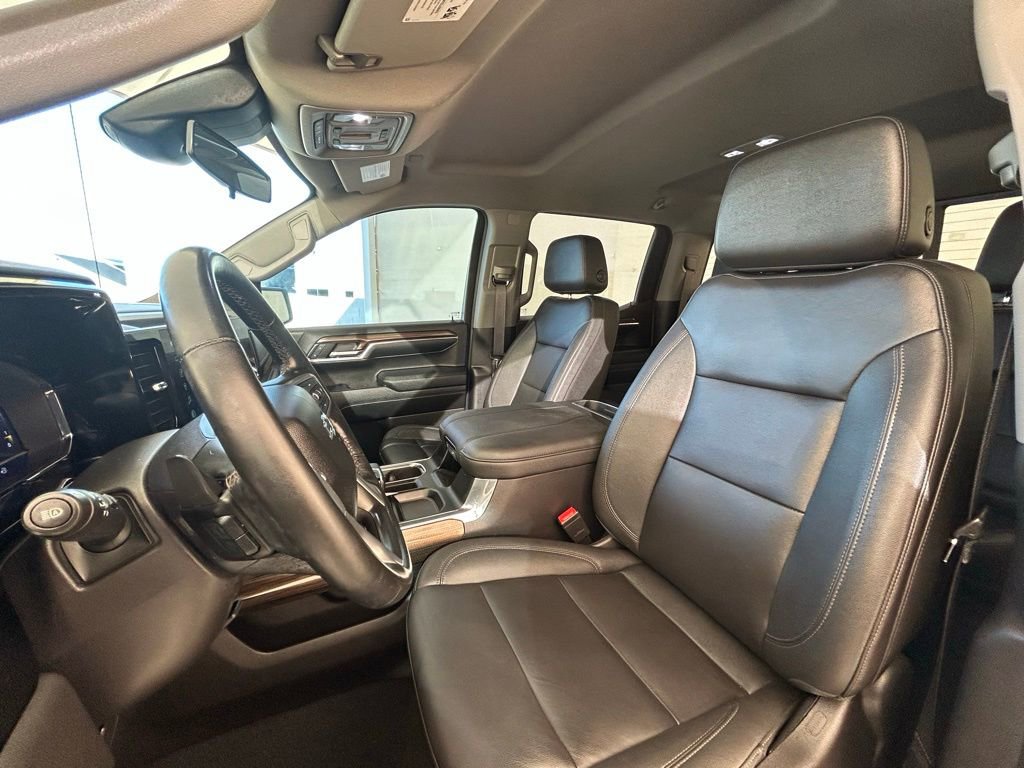 Used 2024 Chevrolet Silverado 1500 LT Trail Boss w/ Convenience Package II image 29