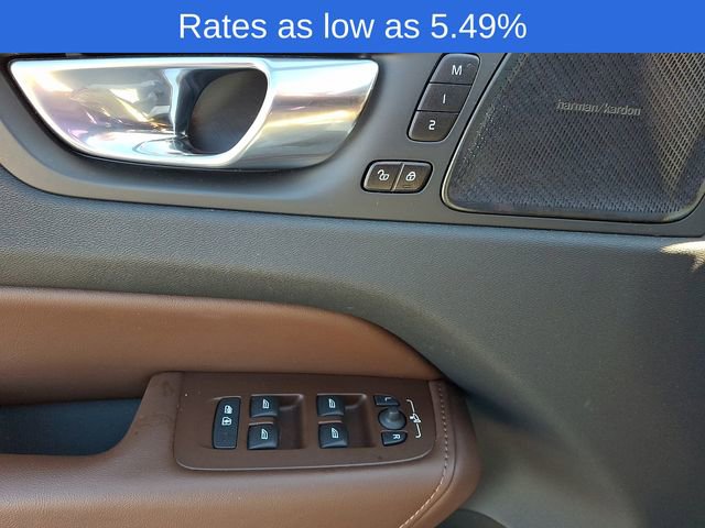 Certified 2023 Volvo XC60 B5 Plus w/ Climate Package image 15