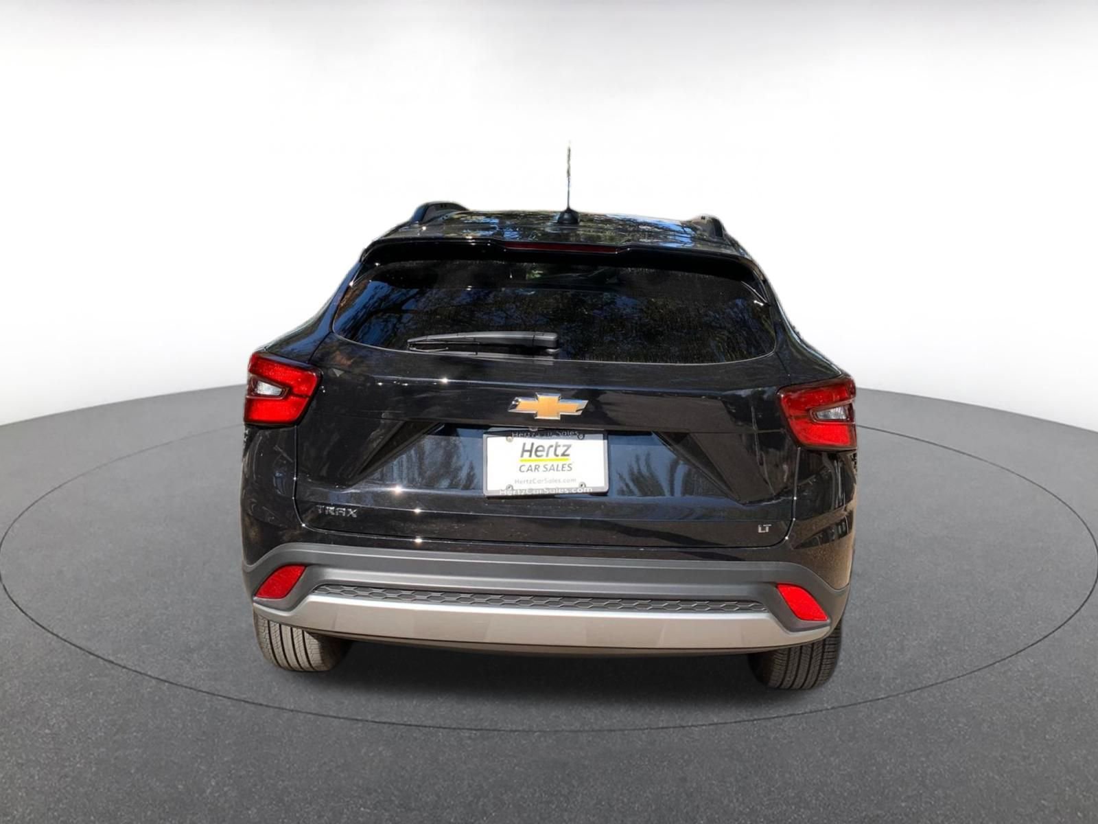 Used 2025 Chevrolet Trax LT image 6