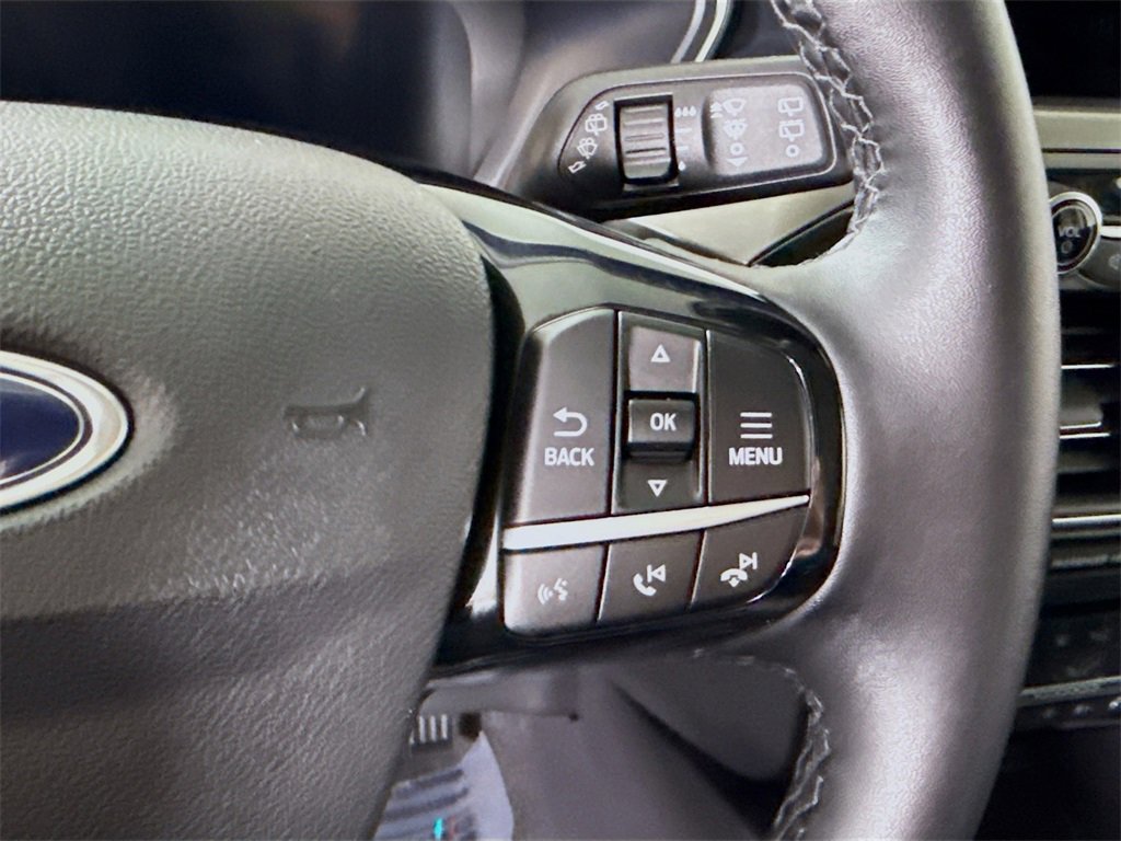 Used 2022 Ford Escape Titanium w/ Class II Trailer Tow Package image 23