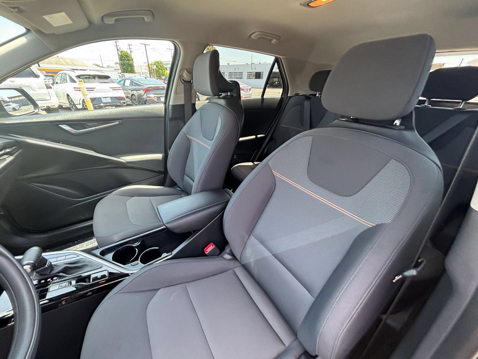 Used 2026 Kia Niro LX FWD image 27