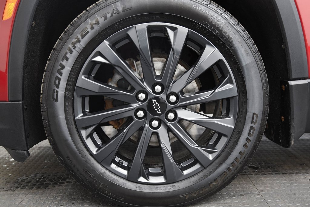 Used 2023 Chevrolet Traverse RS image 8