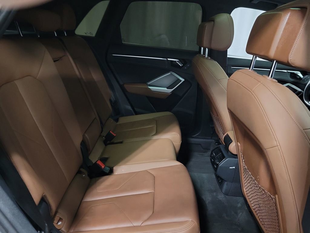 Used 2022 Audi Q3 2.0T Premium image 24