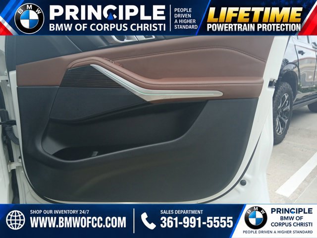 Used 2024 BMW X5 xDrive40i w/ Climate Comfort Package AWD/4WD image 18