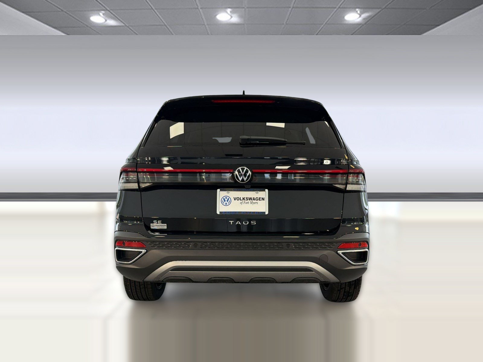 New 2026 Volkswagen Taos SE FWD image 10