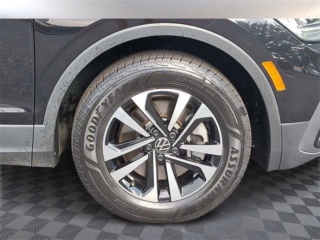 Certified 2024 Volkswagen Tiguan S image 8