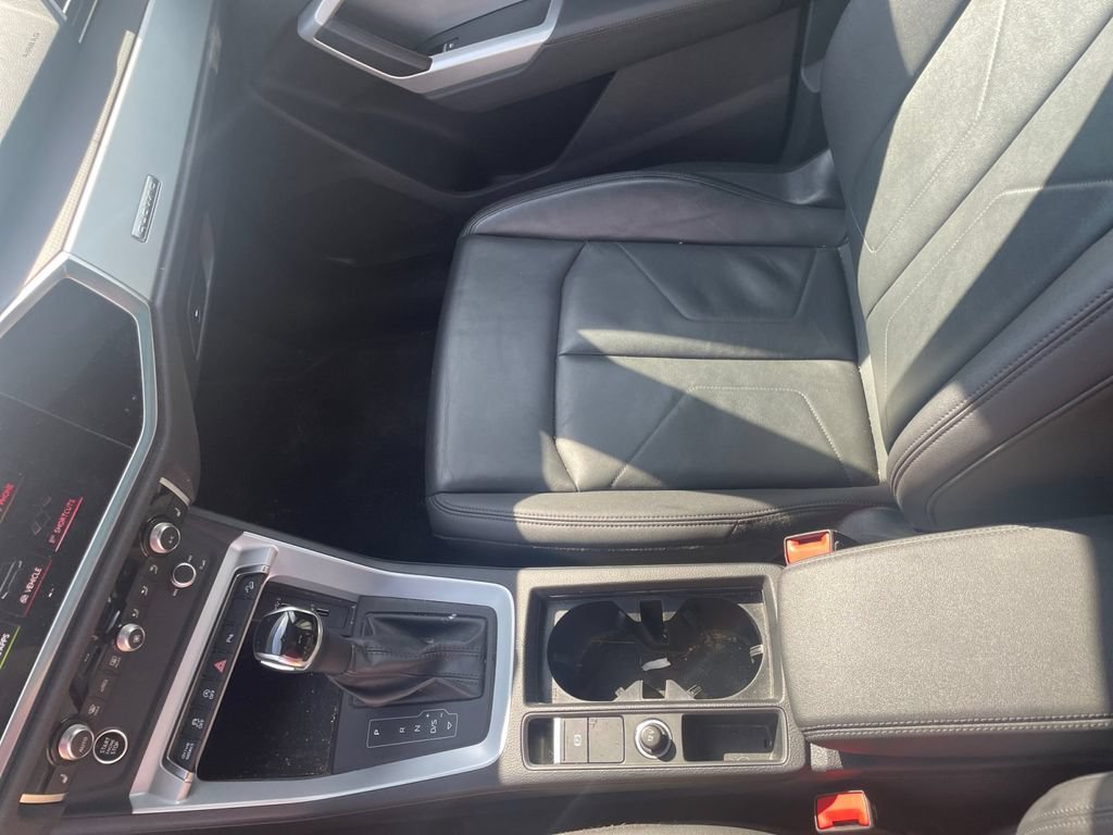 Used 2021 Audi Q3 2.0T Premium w/ Convenience Package AWD/4WD image 23