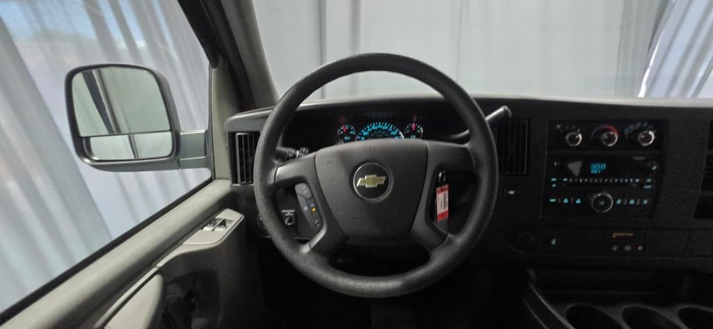 Used 2013 Chevrolet Express 1500 LT w/ LT Preferred Equipment Group RWD image 13