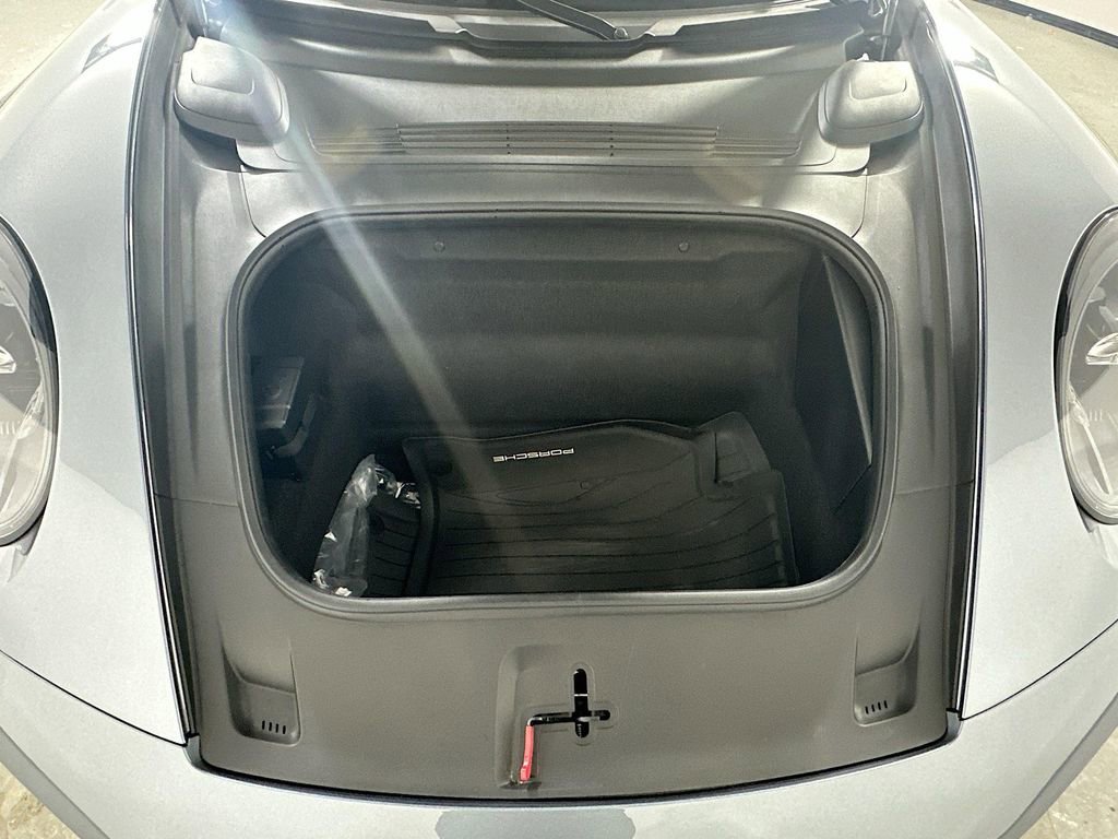 Used 2025 Porsche 911 Carrera T image 25