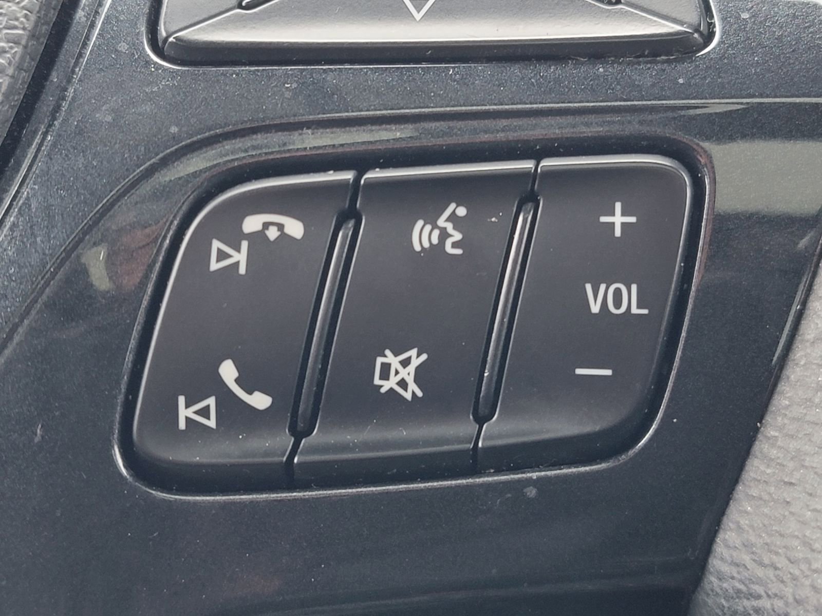 Used 2018 Ford Explorer Sport w/ Equipment Group 401A image 3