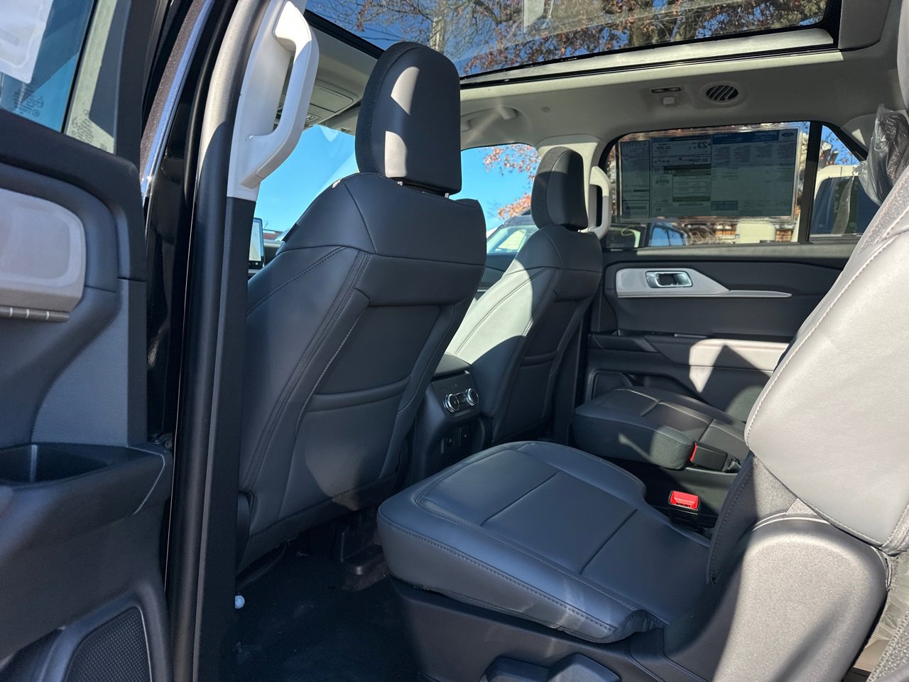 New 2026 Ford Explorer Active w/ Active Comfort Package image 18