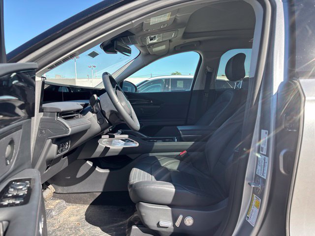 New 2026 Lincoln Nautilus Reserve w/ Jet Appearance Package AWD/4WD image 2