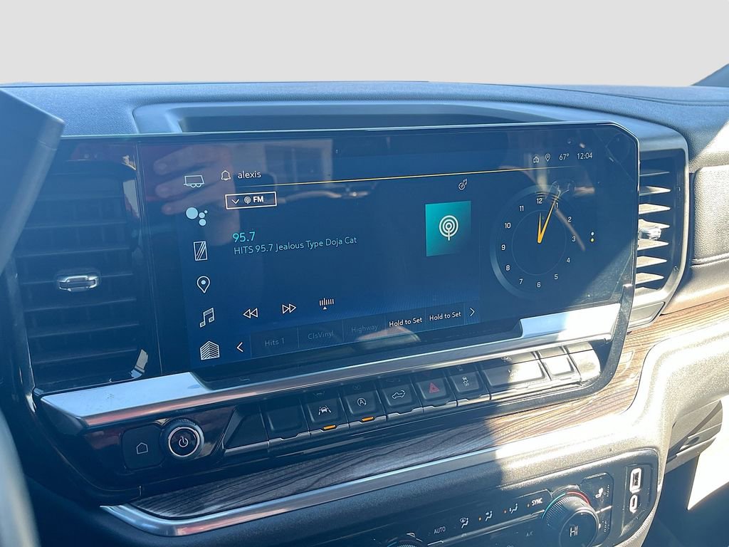 Used 2025 Chevrolet Silverado 1500 LT image 15