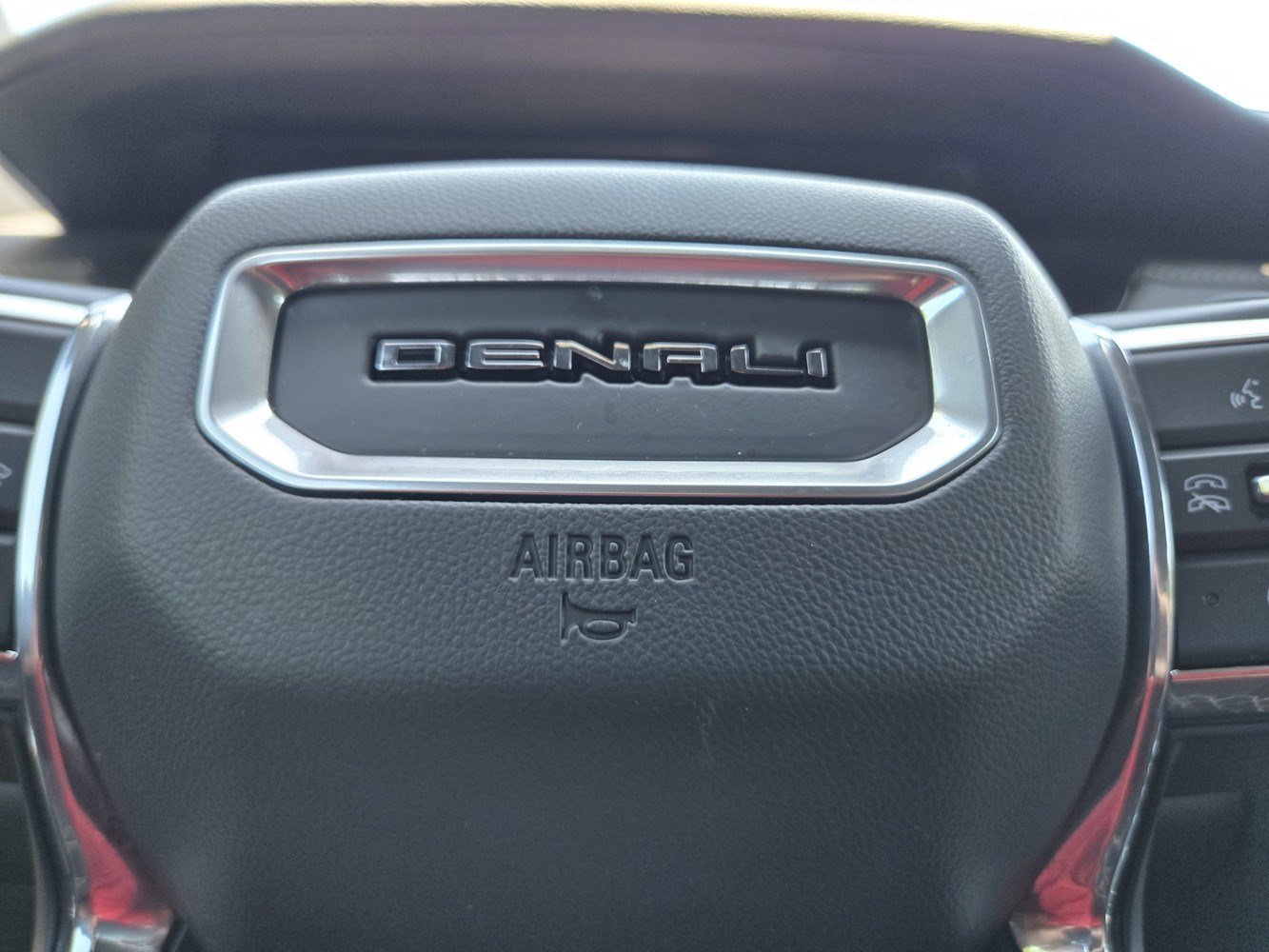 Certified 2026 GMC Acadia Denali w/ Super Cruise Package AWD/4WD image 22