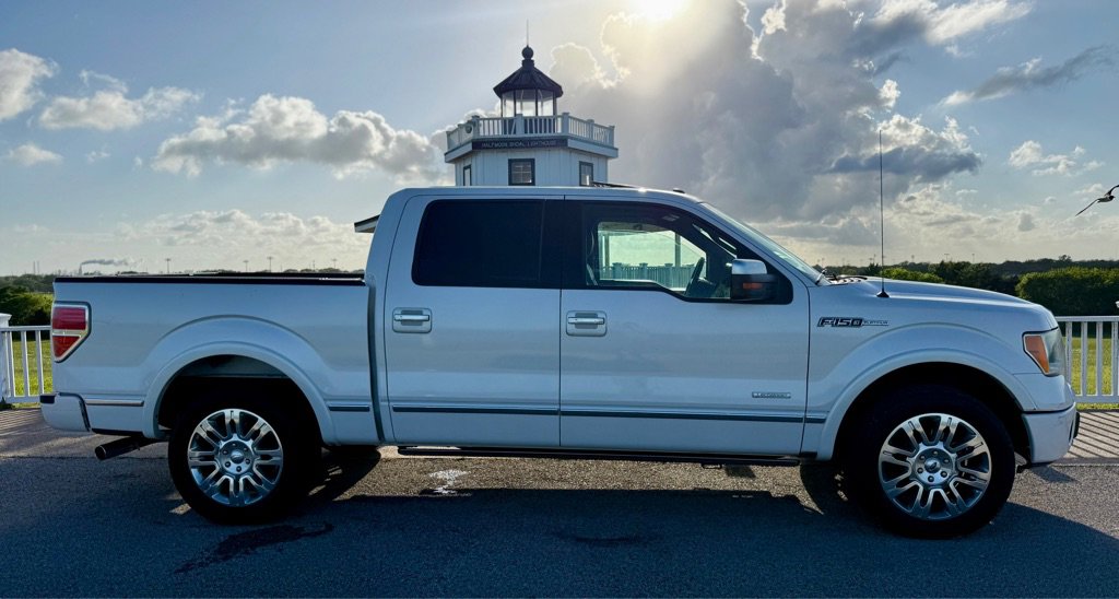 Used 2011 Ford F150 Platinum RWD image 4