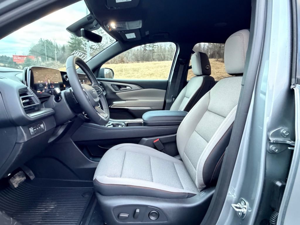 New 2026 Chevrolet Traverse LT w/ Midnight/Sport Edition image 20