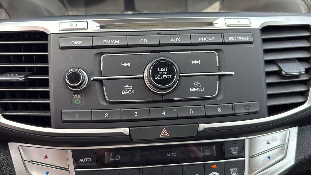 Used 2015 Honda Accord LX image 30